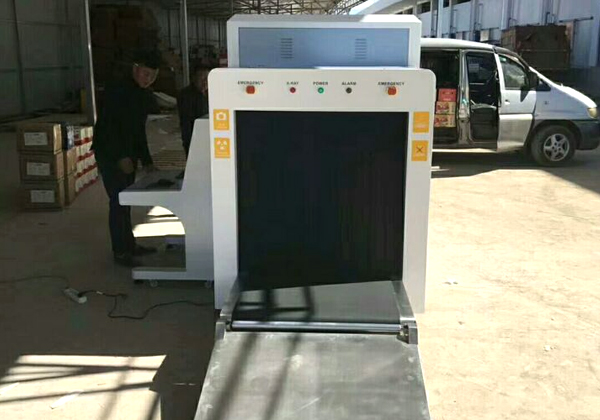 快遞100%先驗視後封箱落（luò）實（shí）：“舉報毒品重獎”，倒逼快遞業安檢升級 快遞必須過安檢x光