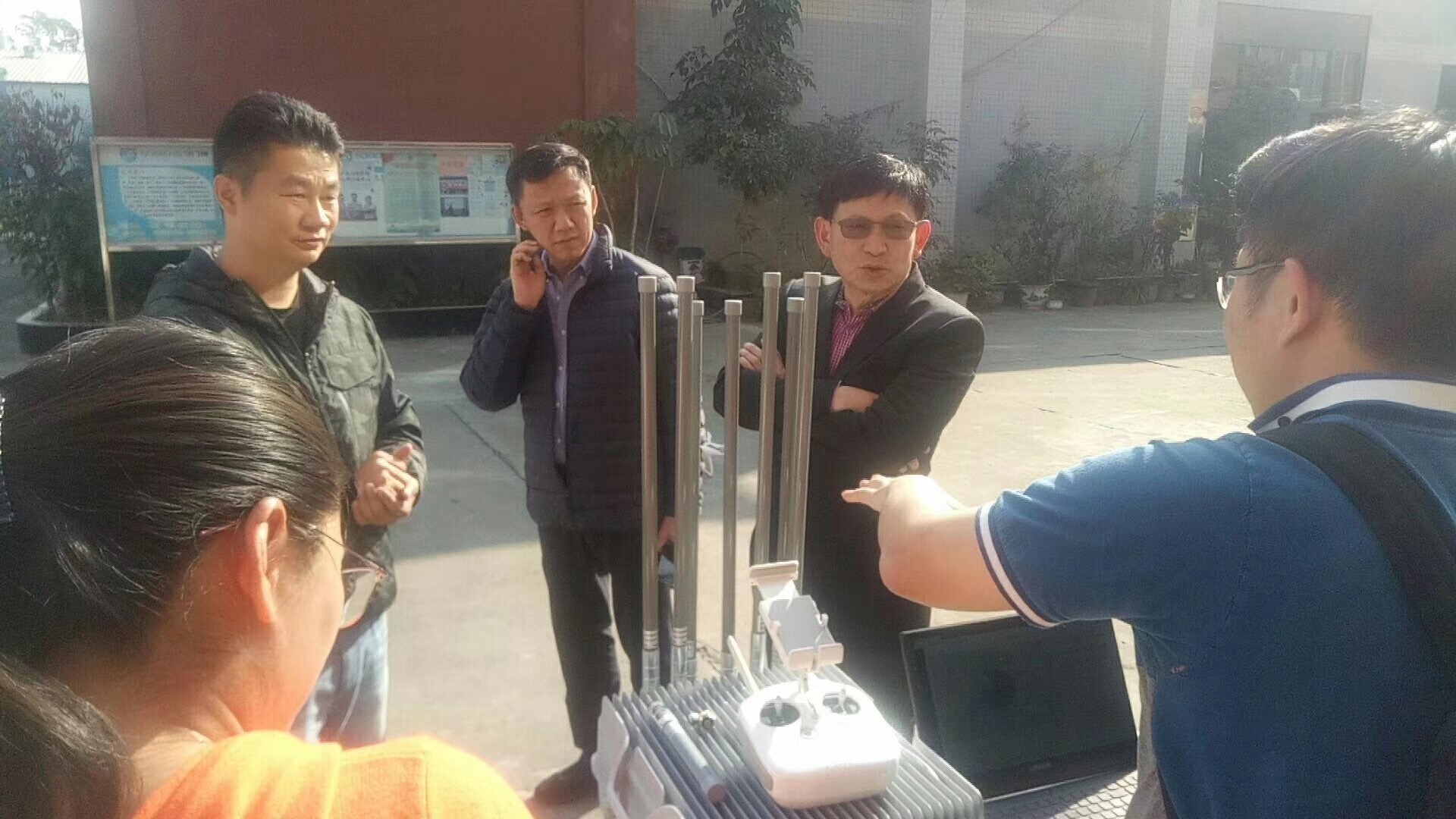 泰國軍方蒞臨守（shǒu）門神科技集團考察一體化無人機防禦（yù）察打係統