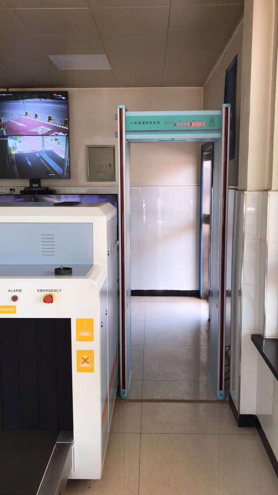 銅川市公安局印台分局巡警特警大隊采用測溫安檢門