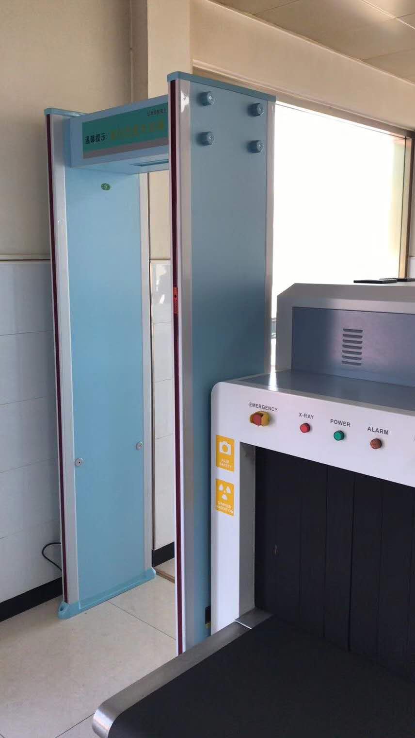 銅川市公安局印台分（fèn）局巡（xún）警（jǐng）特警大隊采用測溫安檢門