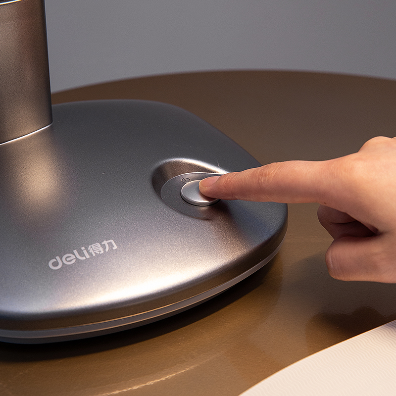 51fun吃瓜（lì）3672台燈(銀灰)(台)220V