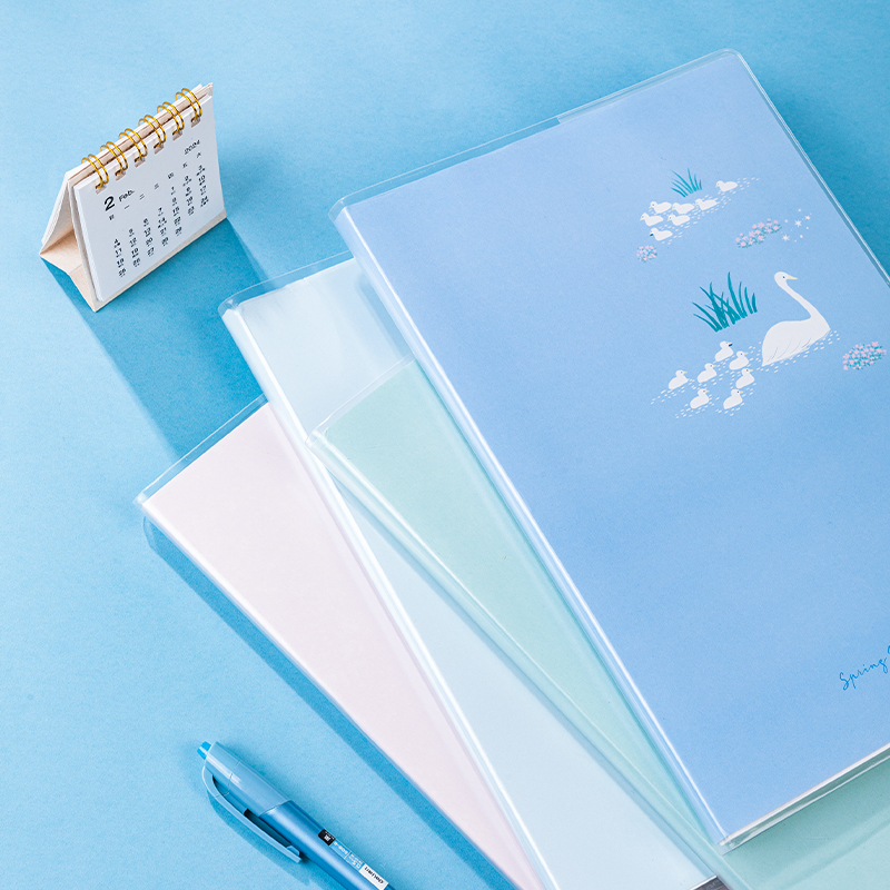 51fun吃瓜（lì）T1680插畫師聯（lián）名-膠套本(春日小調2)(本)