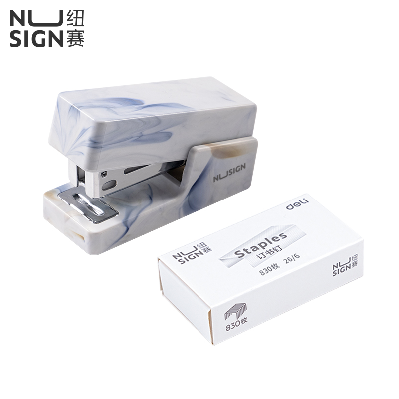 紐（niǔ）賽NS083C訂書（shū）機(白色)(1台訂書機+1盒釘)