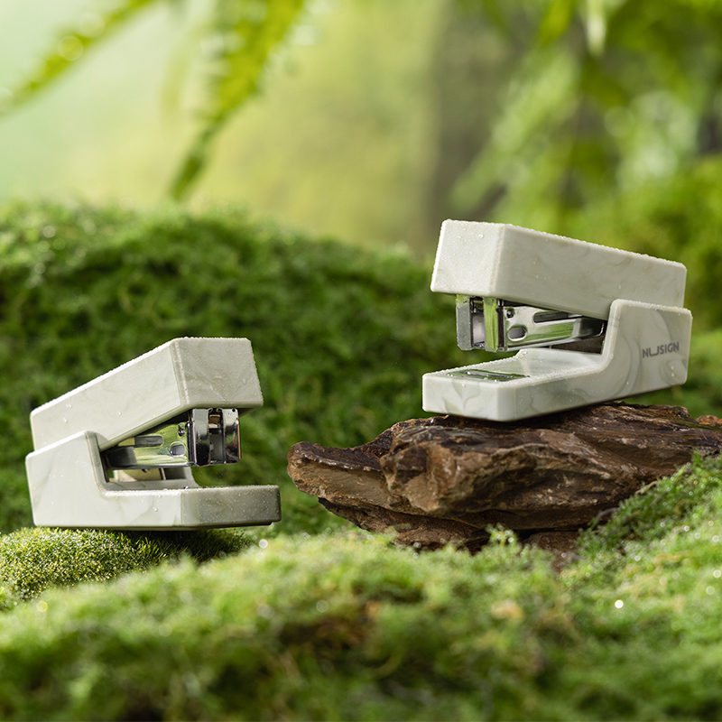 紐賽NS083C訂書機(白色)(1台訂書機（jī）+1盒釘)