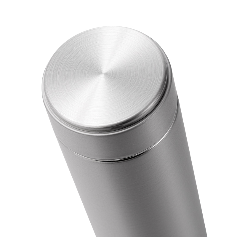 51fun吃瓜DP700保溫杯旋蓋500mL(銀色)(盒（hé）)