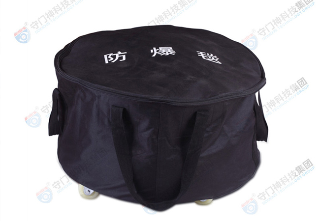 防爆毯：一（yī）塊布就能擋住炸彈爆炸