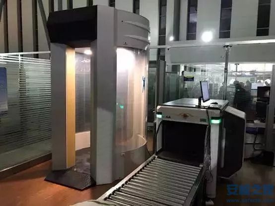 發（fā）膠過安檢時被查,一踩竟然就爆了